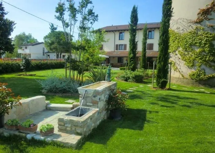 Alloggio per agriturismo La Rosta *